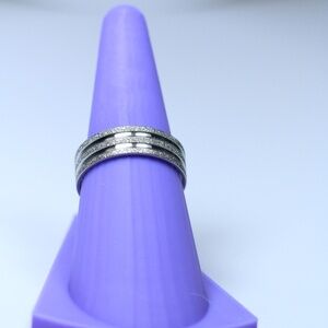 Metallic Shiny Ring Woman's Size 11.5 New with Cute Display Included